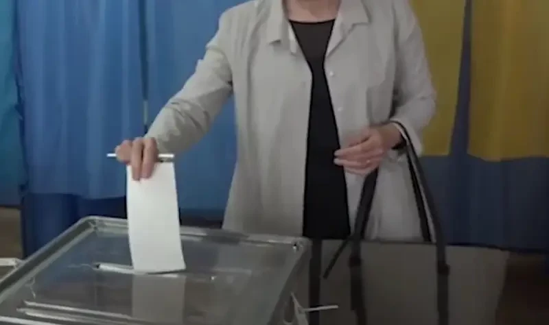 Отчитаться до 5 марта: украинский ЦИК собирает информацию о состоянии помещений для голосования