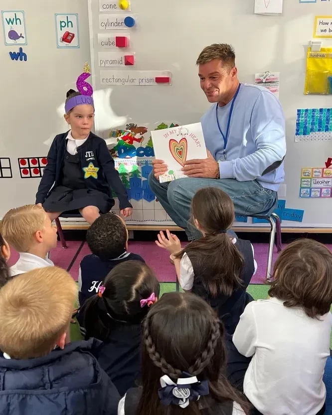 Рики Мартин показал своих детей от суррогатной матери