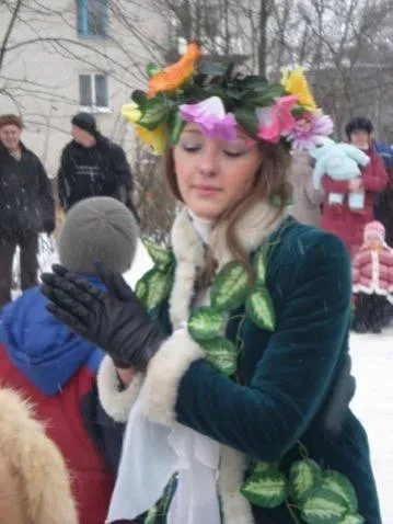 Настя Ивлеева поздравила подписчиков с Масленицей и опубликовала архивные фотографии