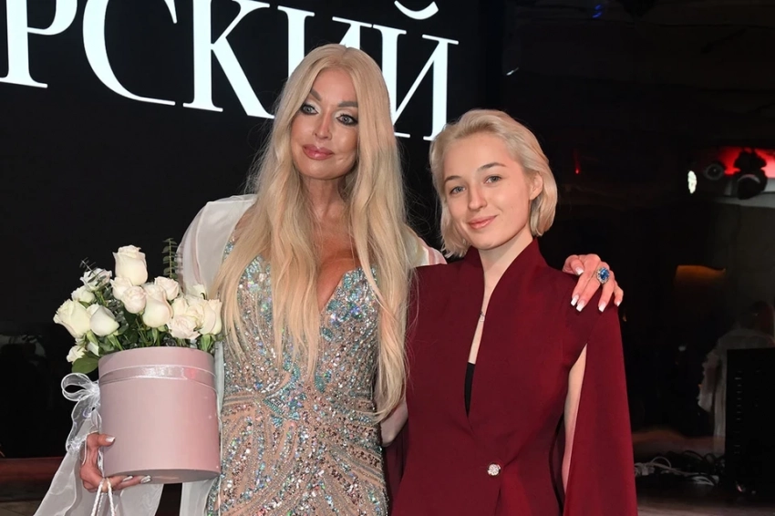 В семье Волочковой разгорелся скандал из-за свадьбы: «Пусть отстанут от меня и от моей дочери!»