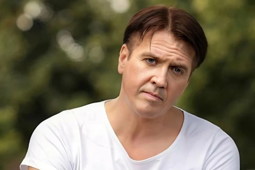 Первые последствия страшного ДТП с Денисом Матросовым: Актер не смог выйти на сцену в спектакле из-за травмы