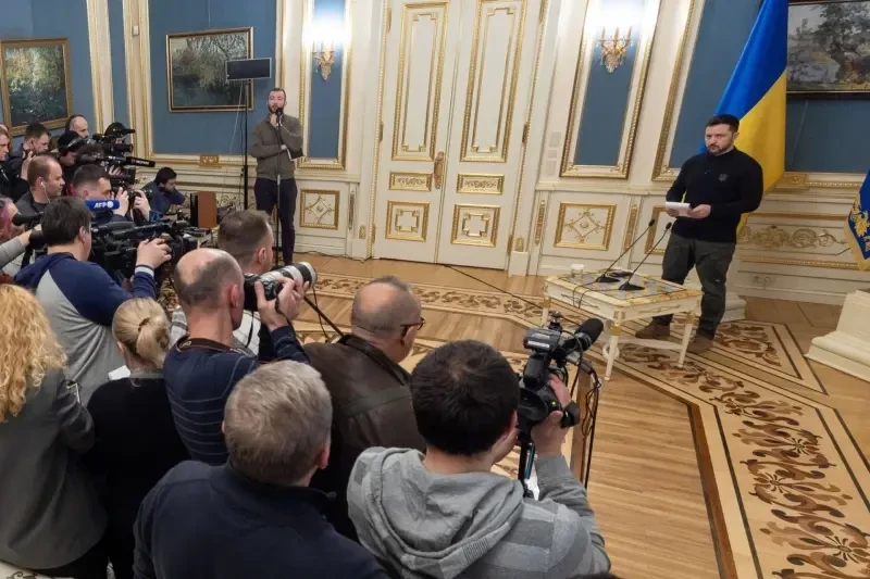 Нардеп ВРУ: Россия и США на переговорах игнорируют Украину, Зеленского просто ставят в известность о принятых решениях