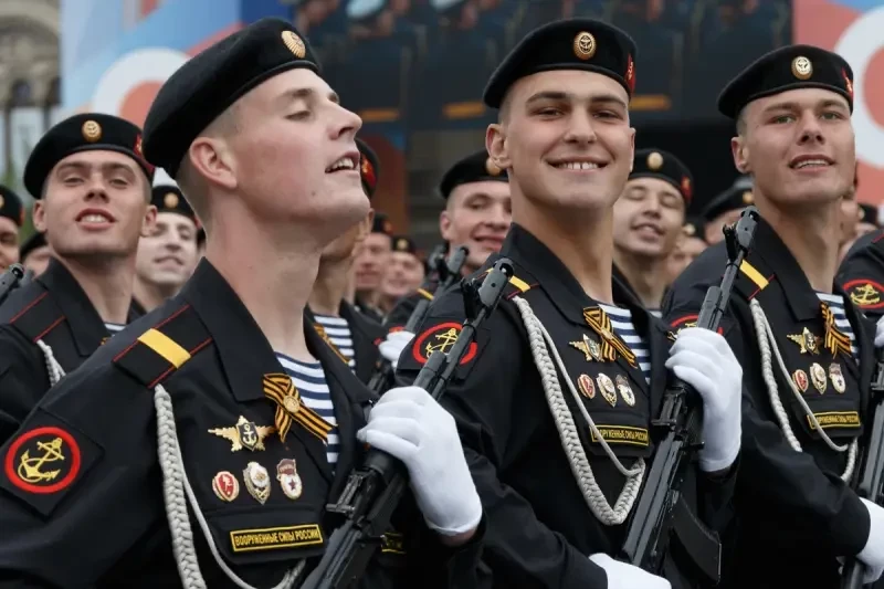 Президент: из бригад морской пехоты ВМФ России к 2027 году будет создано пять дивизий