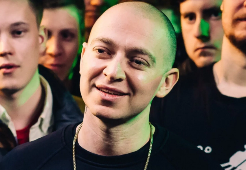 Девушка, которая обвинила Оксимирона* в растлении, подала на него заявление в СК