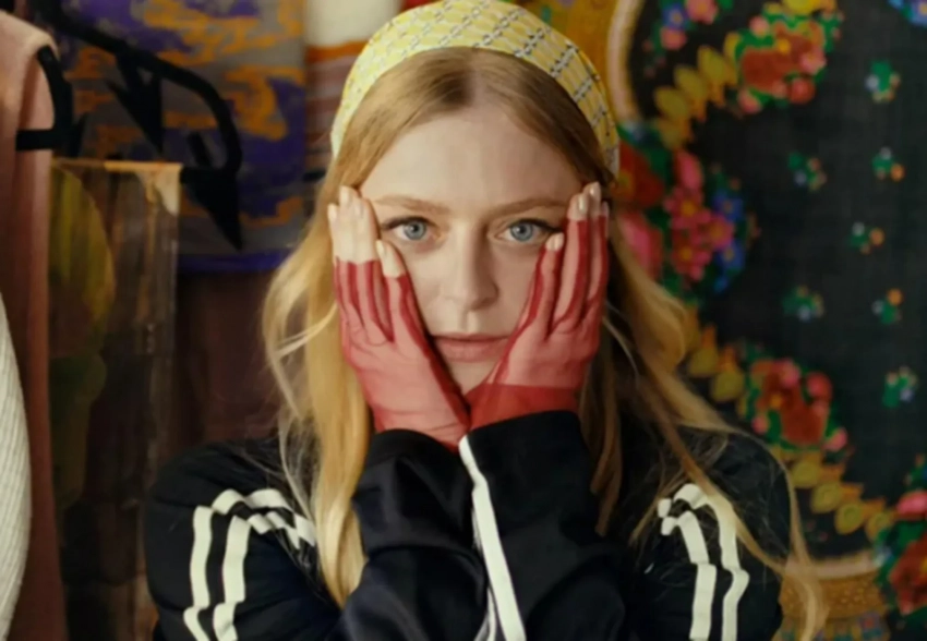 Вслед за "Анорой" в США вновь выходит фильм о русских в Америке с дочерью Михаила Барышникова в главной роли