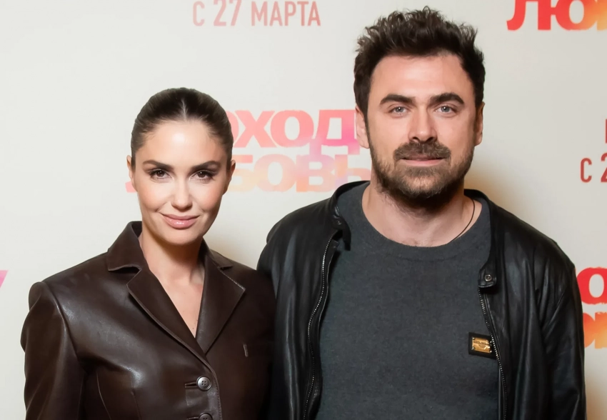 Агата Муцениеце с бойфрендом Петром Дрангой, Александр Цыпкин и Ольга Карпуть на премьере фильма "Походу любовь"