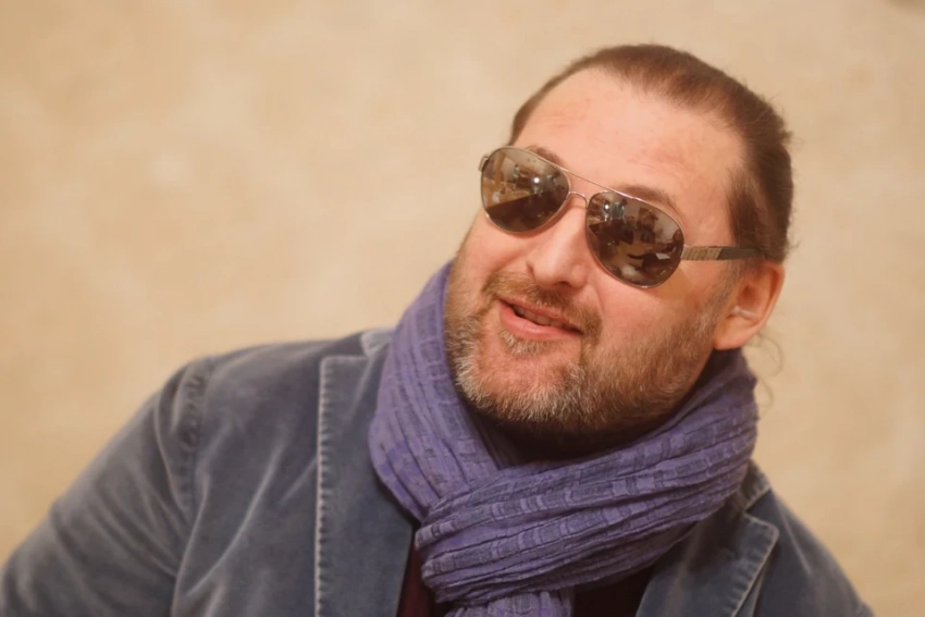 Должен 40 тысяч рублей: певца Mr. Credo ищут приставы из-за неоплаченных штрафов