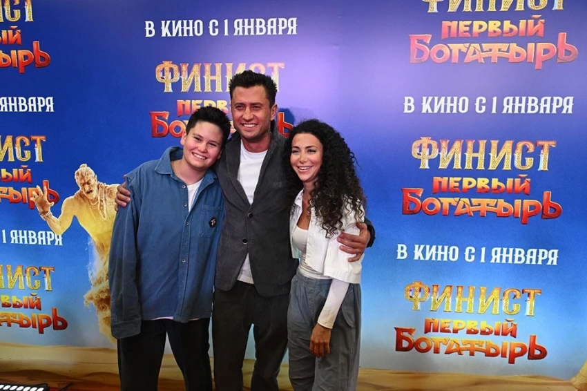 «Мальчик не понимает, какую игру ведет мама»: Адвокат Прилучного прокомментировала слухи о личной охране для сына