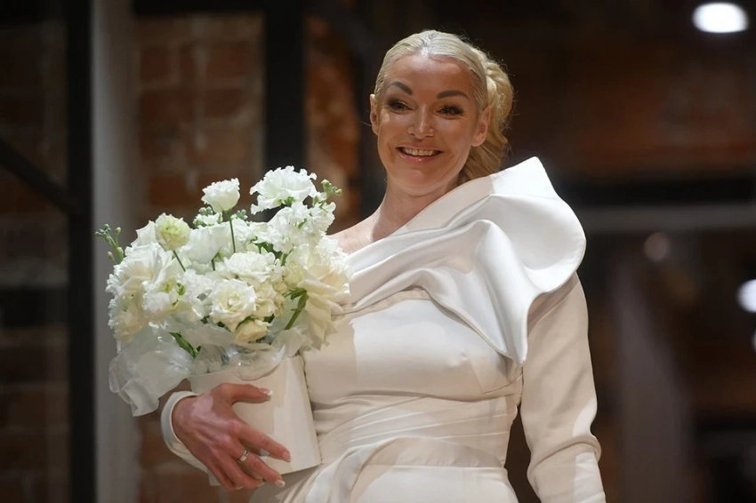 Анастасия Волочкова проговорилась о том, что скрыла ее дочь Ариадна перед свадьбой: вот что сказала