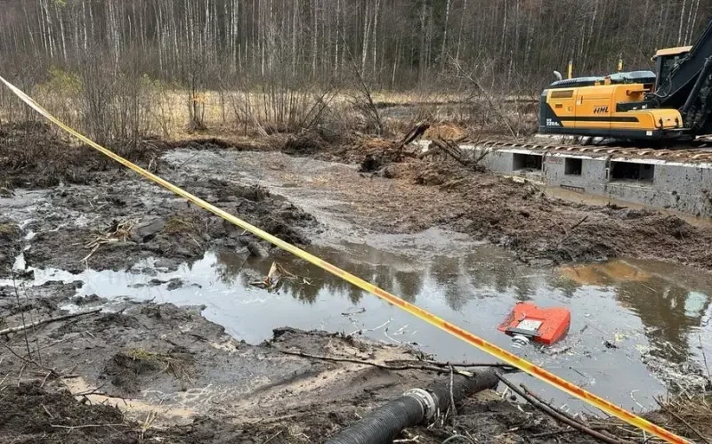 «Большой секрет»: и спустя несколько часов после извлечения БРЭМ Hercules из болота в Литве и НАТО не отвечают на вопрос, обнаружены ли тела американских солдат