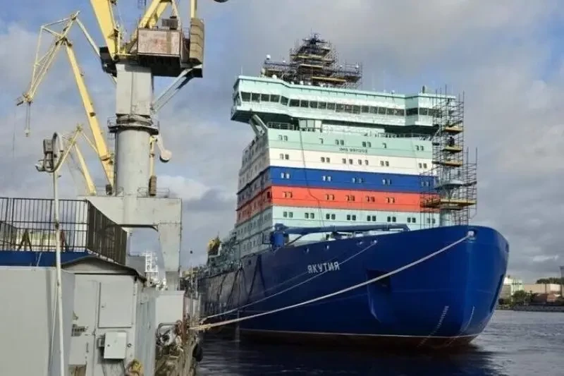 Атомный ледокол «Якутия» завершил все испытания и отправился на Северный морской путь