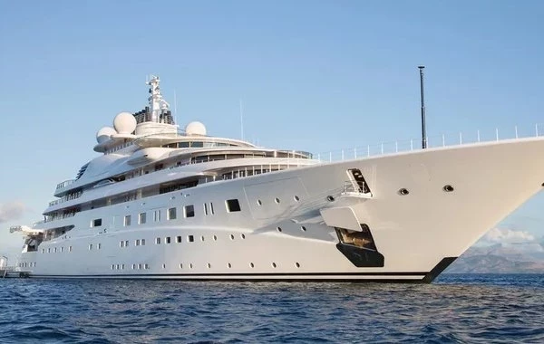 The Sunday Times: яхты российских олигархов следят за британскими субмаринами