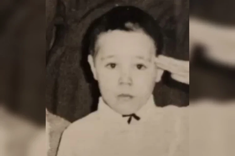 Оскандалился в метро и развелся с женой из-за денег: неожиданные факты о звезде «Уральских пельменей» Дмитрии Соколове