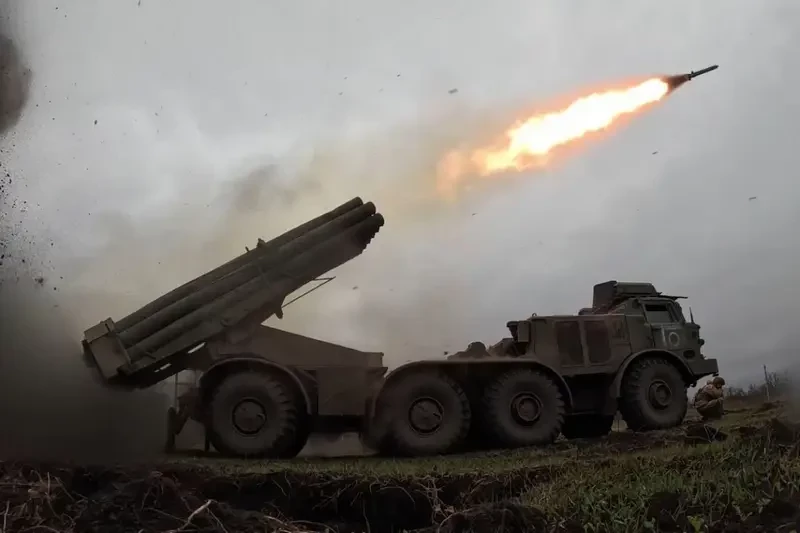 В течение недели ВС РФ освободили четыре населённых пункта, противник потерял более 10 тысяч человек личного состава - Минобороны