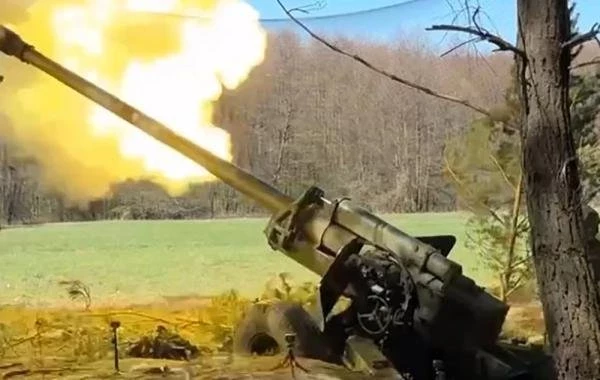 Юрий Подоляка в свежей сводке от 19.04.2025 сообщил о том, что ВС РФ продолжают штурм монастыря в Горнале