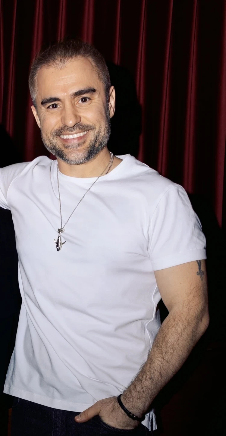 Самбурская в образе Малефисенты и элегантный Машков: в чем блистали звезды на открытии Московского международного кинофестиваля