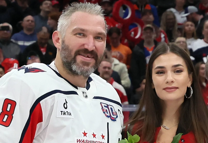 Жена Александра Овечкина получила в подарок кольцо Cartier, после того как он побил исторический рекорд