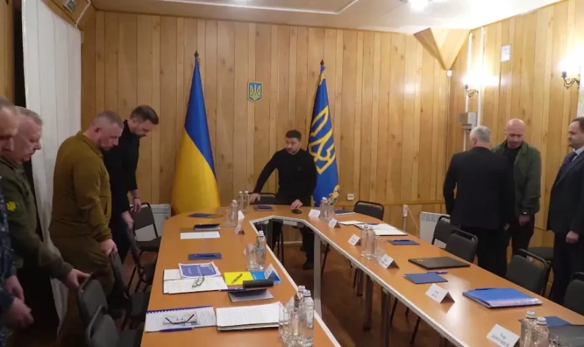 Воевать дальше: киевский режим продлением сроков военного положения чётко обозначил свои намерения