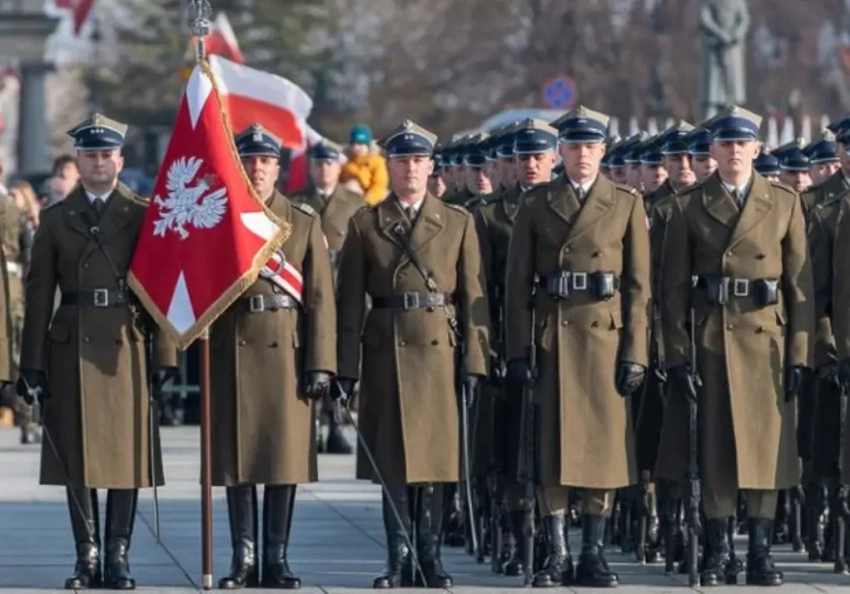 Opinia24: Большинство граждан Польши выступают против отправки войск на Украину