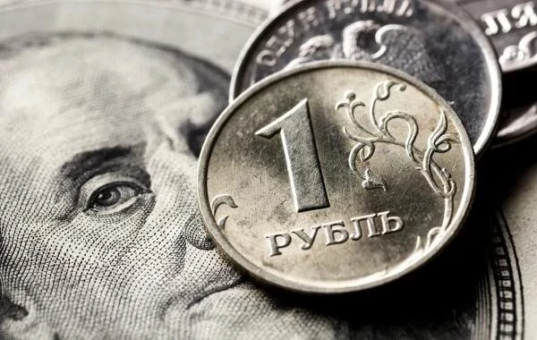 Рубль с начала года на 38,8 процента укрепился к доллару