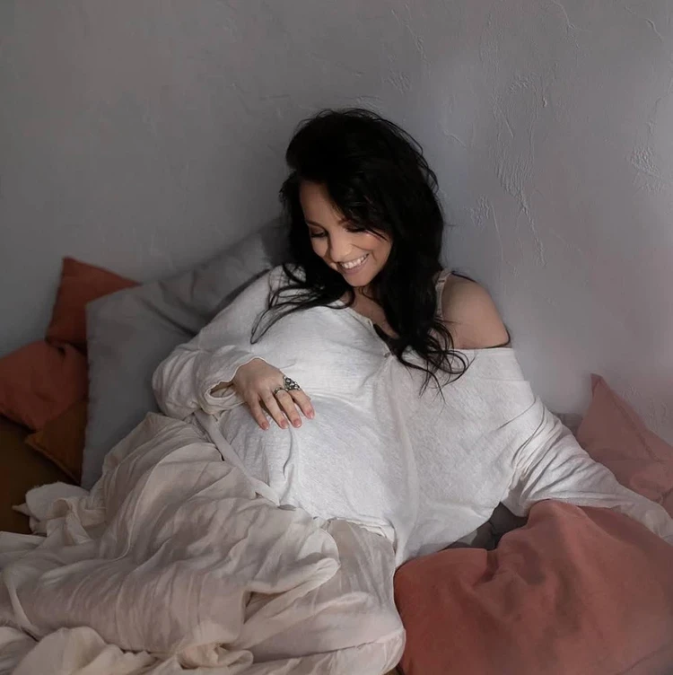 "Дети мешают карьере? Не согласна": в семьях звезд случился бэби-бум