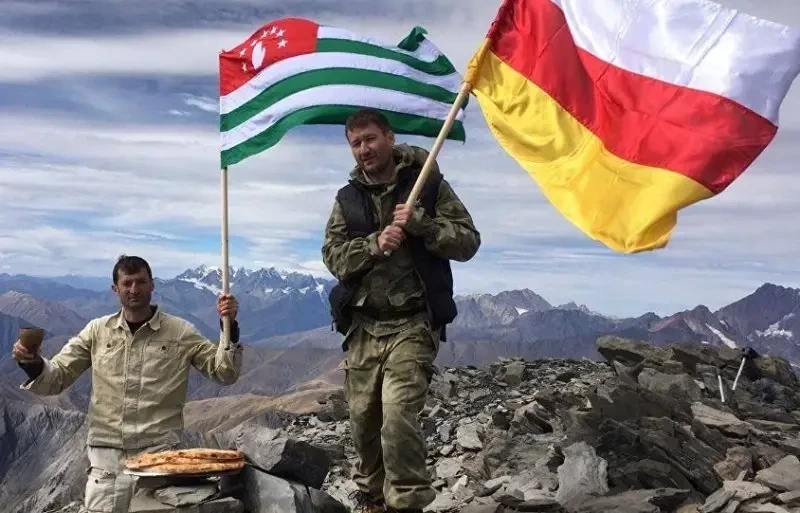 Президент Путин подписал указ об упрощенном получении гражданства России гражданами Абхазии и Южной Осетии