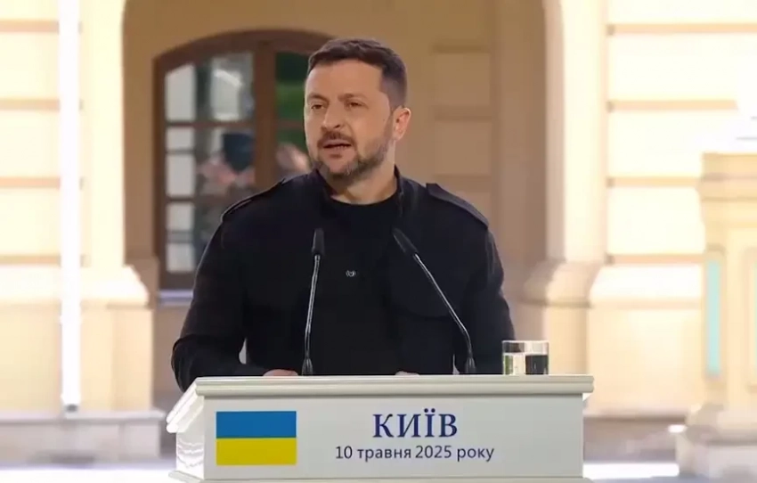 «Если ВСУ не будет в Херсоне, у нас не будет Херсона»: Зеленский прокомментировал идею о 30-км буферной зоне
