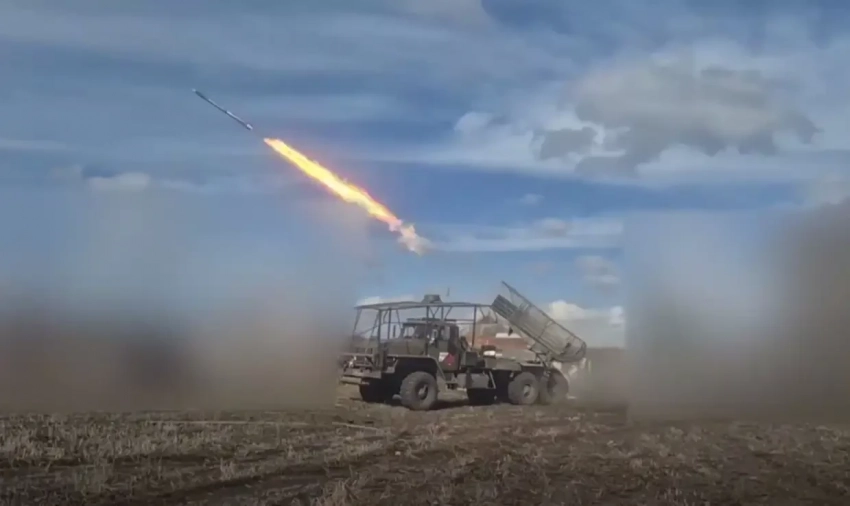 ВС РФ выбили врага из большей части Новониколаевки, перед ВСУ маячит перспектива обороны в чистом поле