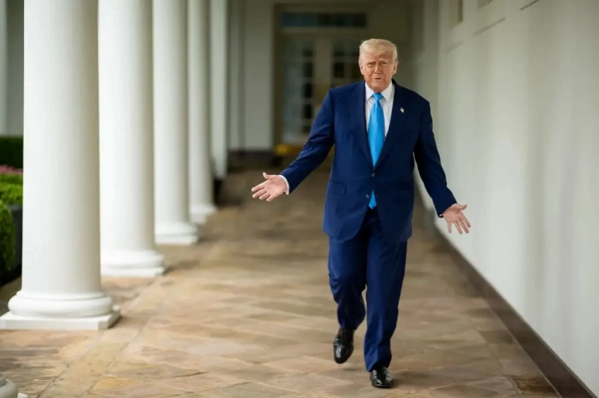 «Дал отсрочку»: Трамп отложил введение 50-процентных пошлин на продукцию Евросоюза