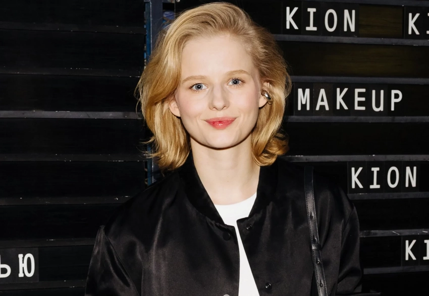 Александра Бортич, Валерия Гай Германика и Саша Сулим на открытии летнего кинотеатра Kion