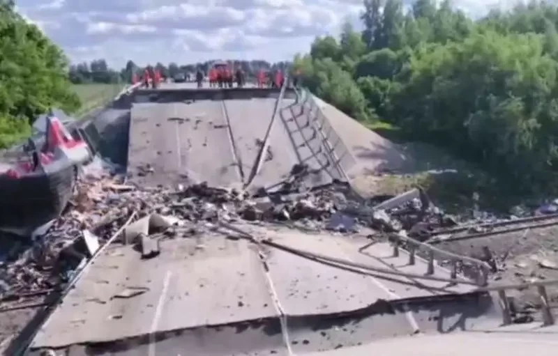 Shot: Для подрыва автомобильного моста в Брянской области было использовано четыре взрывных устройства общим весом 4 кг