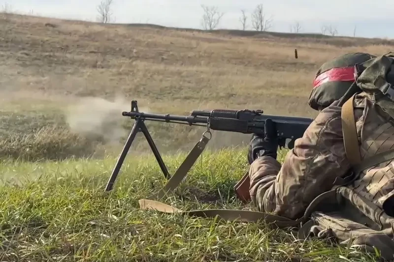 ВС РФ вошли и закрепились в Карповке к западу от Редкодуба, наступление на Красно-Лиманском направлении продолжается