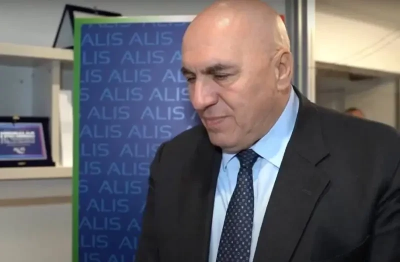 Глава Минобороны Италии Крозетто анонсировал прекращение военной помощи Украине