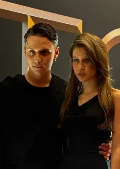 Нейросеть создала выпуск шоу "Беременна в 16" с Анной Пересильд