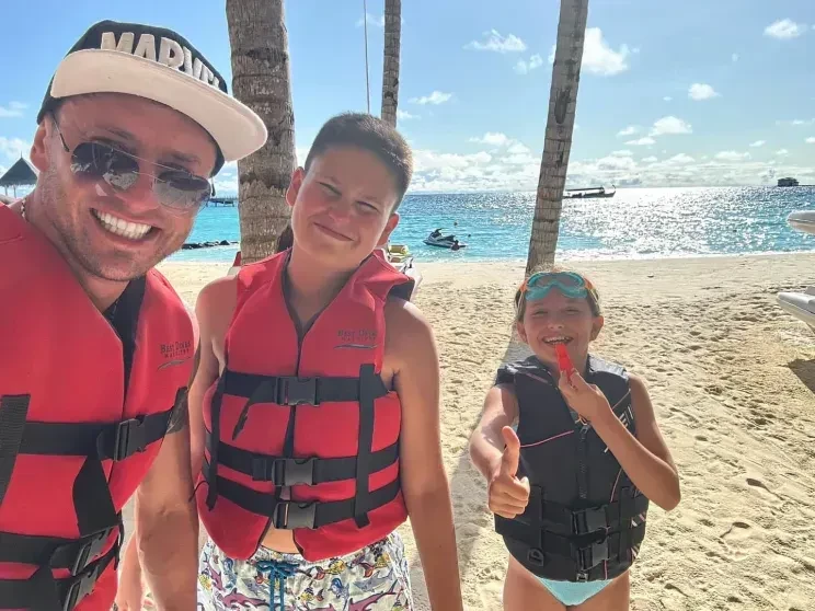 Павел Прилучный отреагировал на новость о беременности Агаты Муцениеце