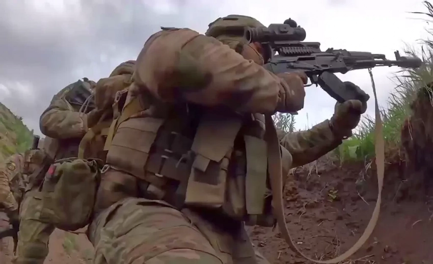 После быстрого освобождения ВС РФ сёл Зелёный Кут и Новоукраинки эксперты предсказывают дальнейшие локальные обрушения обороны ВСУ