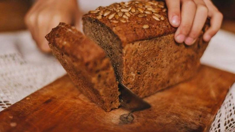 Деньги на фронт: Граждане Украины и Прибалтики зарабатывают в России и жертвуют ВСУ