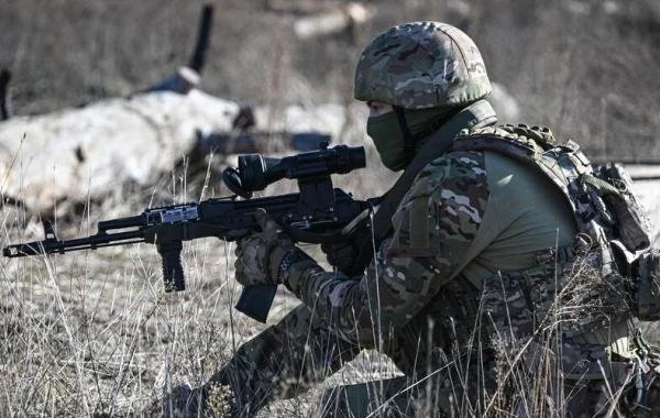 Юрий Подоляка в последней сводке от 28.07.2025 сообщил о том, что ВС РФ ведут бои внутри Покровска