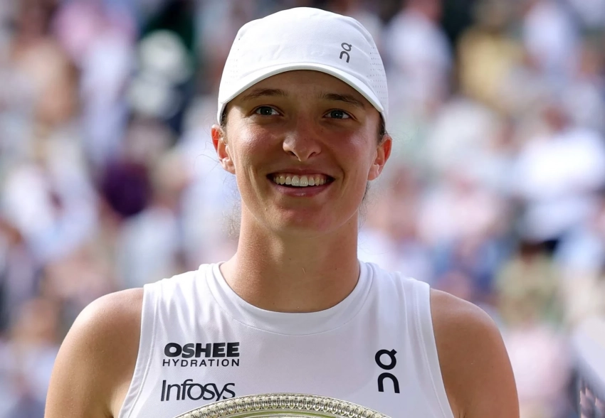 Польская теннисистка Ига Швёнтек впервые в карьере выиграла Уимблдонский турнир