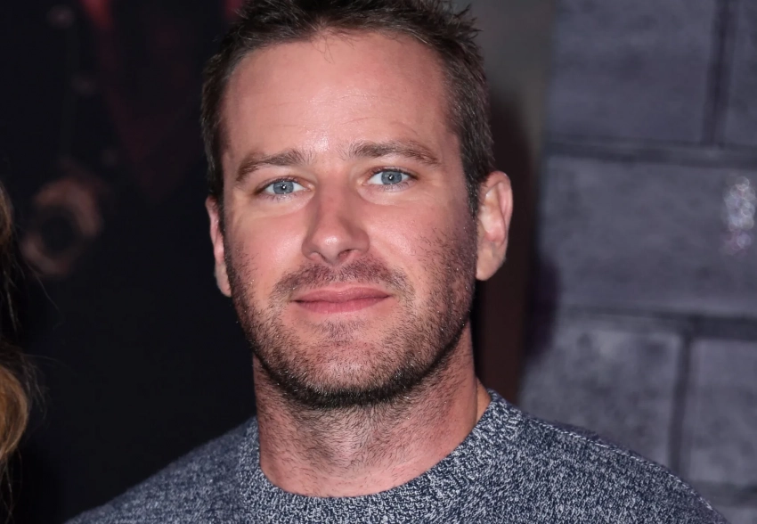 "Повсюду есть примеры людей, которые обрели искупление на новом пути". Арми Хаммер дал интервью, в котором ответил на обвинения в каннибализме и сексуальных домогательствах