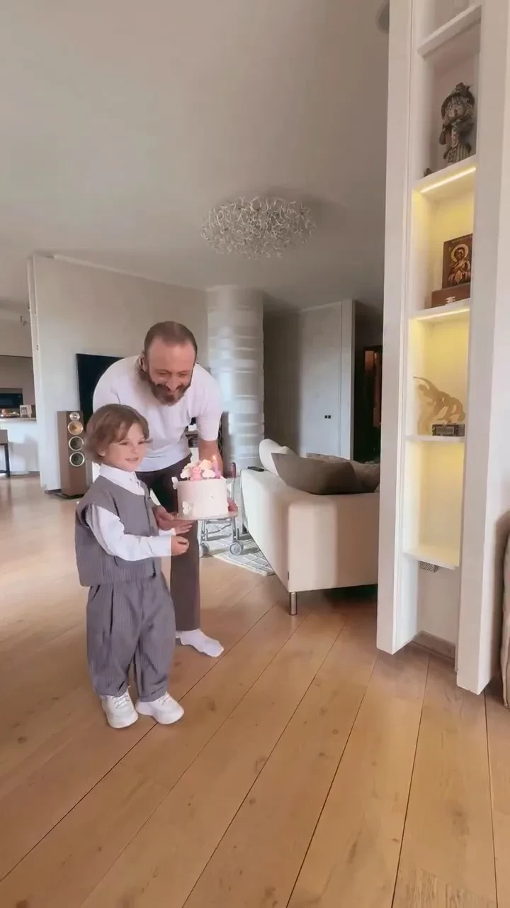 Елизавета Арзамасова и Илья Авербух отпраздновали первый день рождения дочери