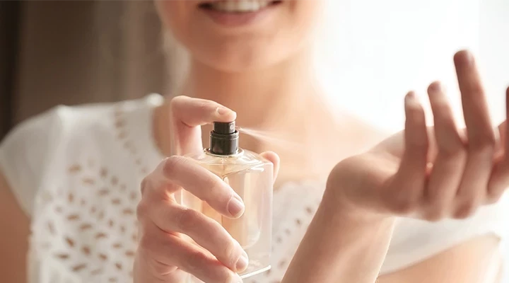 Чем отличаются духи и мист для тела, и как понять, что лучше для вас