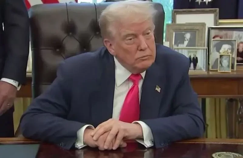Трамп в своей соцсети предупредил Украину об опасности потери гораздо большей территории