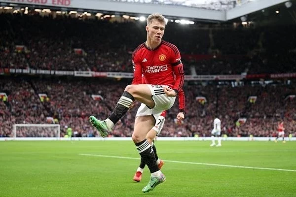 «Милан» ведет переговоры с Хойлундом, который не входит в планы «Манчестер Юнайтед»