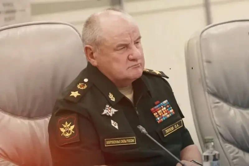 50 томов уголовного дела: СК завершил расследование в отношении экс-замминистра обороны Попова